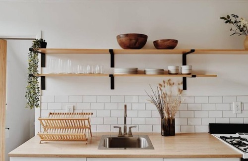 Creston Heights Apartment | The Cozy Creston Studio