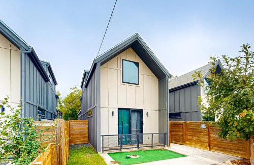 Eastside Promise Neighborhood House | The Cozy Crockett