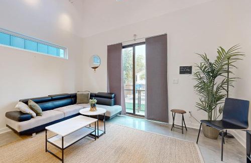 Eastside Promise Neighborhood House | The Cozy Crockett