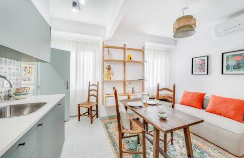 Santo Estevao Apartment | The cozy duplex in Lisbon's heart