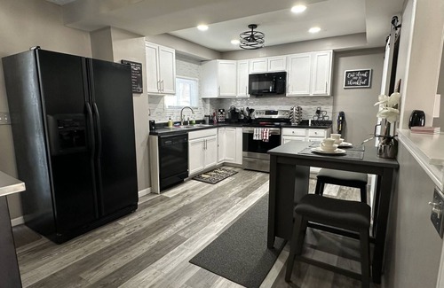 Columbus House | The Cozy "Gaming House"nn