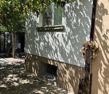 Vranyantsi House | The Cozy House