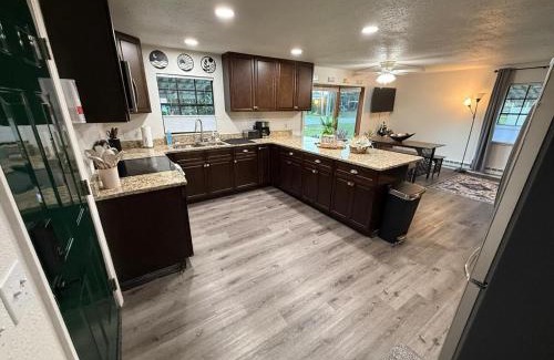 Auburndale House | The Cozy Lake House