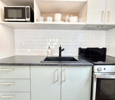Maizerets Apartment | The Cozy Loft 2 Guests AC 5 min Downtown