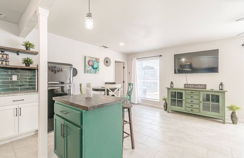Mahncke Park Apartment | The Cozy 'Pearl' of Wisdom