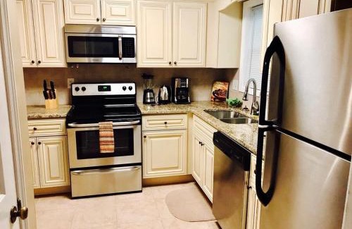 Conyers House | The Cozy Pearl Townhome - 10 mins to horse park