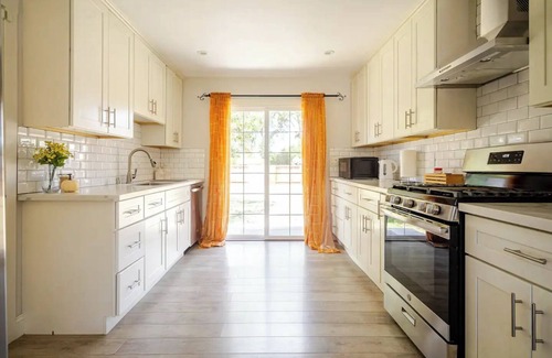 Concord House | The cozy retreat is strategically located for easy access to your adventures.