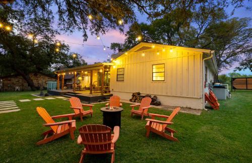 Horseshoe Bay House | The Creek Villa Heated Pool & Spa and Boat Slip