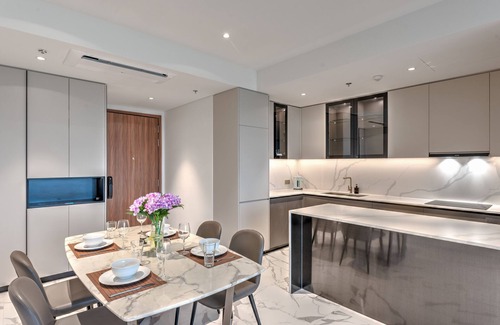 District 4 Apartment | The Crest High-end 2BR flat with extraordinary panoramic view