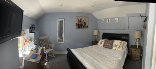 Brackley Bed & Breakfast | The Crewe Arms