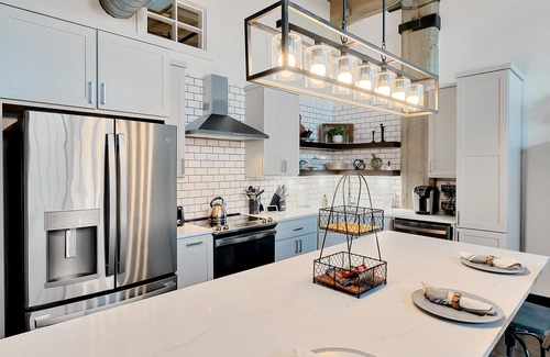 Brazos Condo | The Crossing at 202- Downtown Waco/Steps to Silos