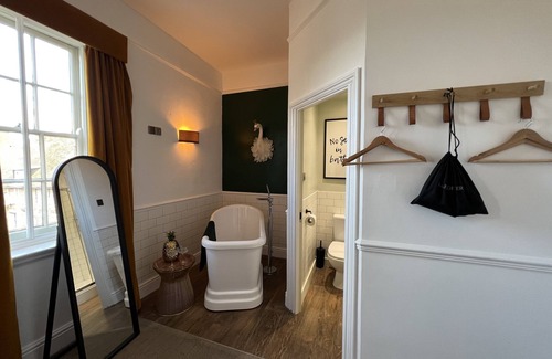 Benson Bed & Breakfast | The Crown Inn at Benson
