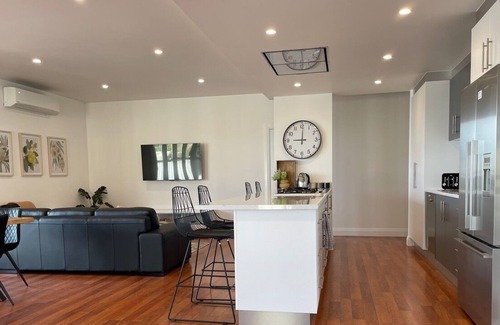 Port Lincoln House | The Cul-de-sac