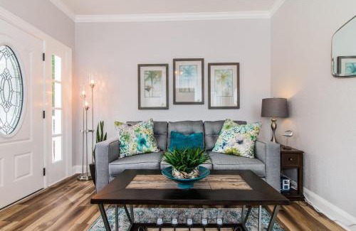 Lakeland House | The Cumberland Cottage Near Florida Southern College