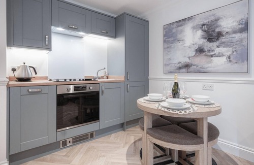 Tenby Apartment | The Cwtch - 2 Bedroom Apartment - Tenby