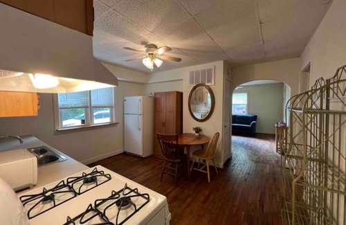 West Central House | The Cyndi: Downtown Spa Retreat w/privacy deck
