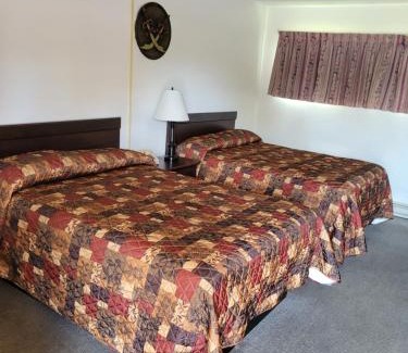 La Salle Hotel | The Daniels Motel