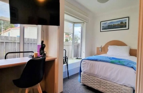 Devonport Cabin | The Dannebrog Lodge Room 5