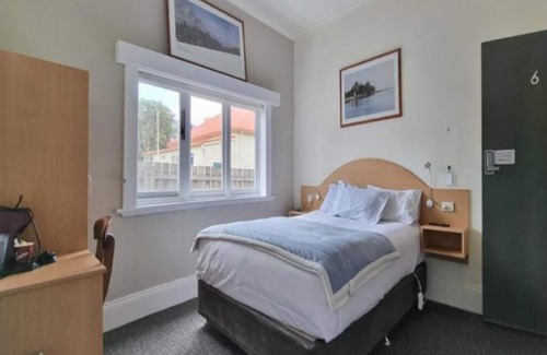 Devonport Cabin | The Dannebrog Lodge Room 6