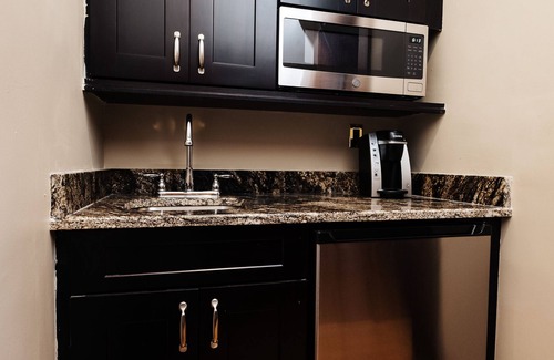 Summit - University Hotel | The Davidson