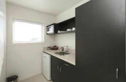 New Plymouth CBD Hotel | The Dawson Motel
