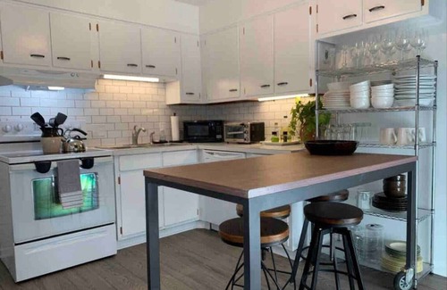 Delaware Apartment | The Delaware Spot - 2 BR