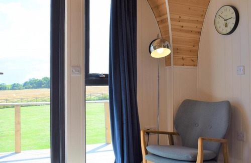 Chathill House | The Den - Uk32365