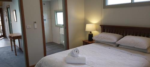 Warrnambool House | The Dentist on Lava - 2 bathroom. 2 bedrooms