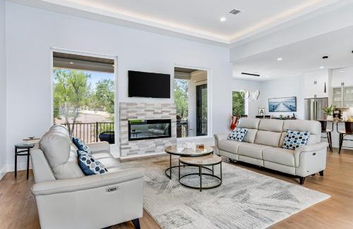 Horseshoe Bay West House | The Desert Rose