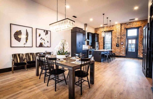 Paducah House | The Dim Light: Downtown Paducah