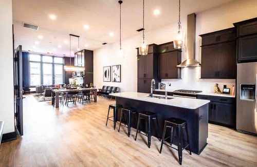 Paducah House | The Dim Light: Downtown Paducah