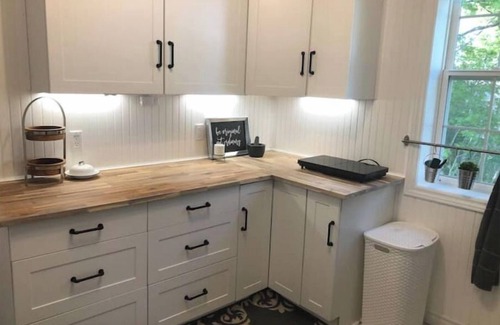 Bayfield Apartment | The Doctors Inn