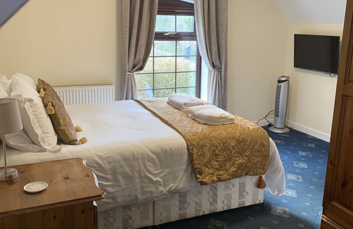 Wordsley Hotel | The Dog & Doublet Inn