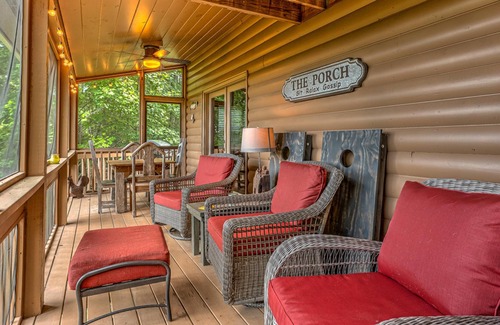 Mineral Bluff Cabin | The Dogwood Cabin by Escape to Blue Ridge