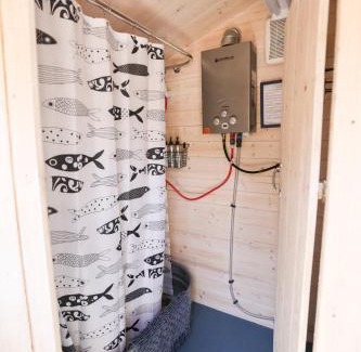 Duncan Other | The Dogwood Cabin - Cowichan Valley Bunkie Glamping