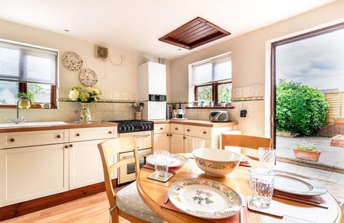 Horsham St Faith House | The Dollery - Two Bedroom House, Sleeps 4