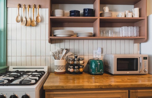 Cavendish House | The Dorothy-10 minutes from Okemo- freshly renovated