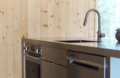 Chertsey Ski Chalet | The Down-to-Earth Sum
