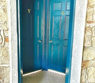 Castleton Bed & Breakfast | The Downe Arms Hotel