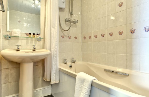 Babbacombe Bed & Breakfast | The Downs Babbacombe