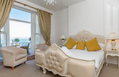 Babbacombe Apartment | The Downs
