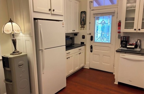 Downtown Tucson House | The Downtown House/Suite-One Bedroom/One Bath- Full house in Downtown Tucson