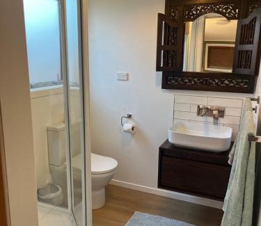 Raglan Apartment | The Dream Whale Bay