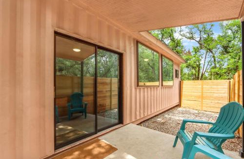 Driftwood House | The Driftwoods - Pink Container House