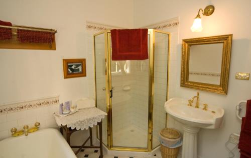 Burnie Bed & Breakfast | The Duck House