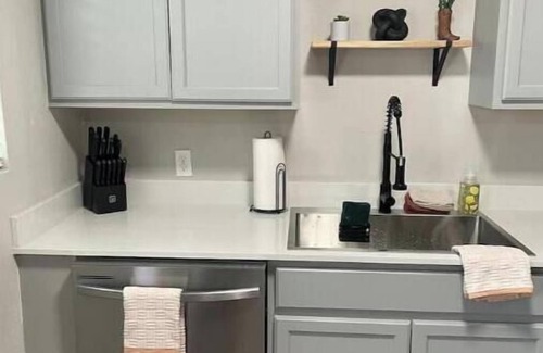 Stillwater House | The Dugout! Close to Oklahoma State Univ. Modern 4 bedrm, 2 bath home!