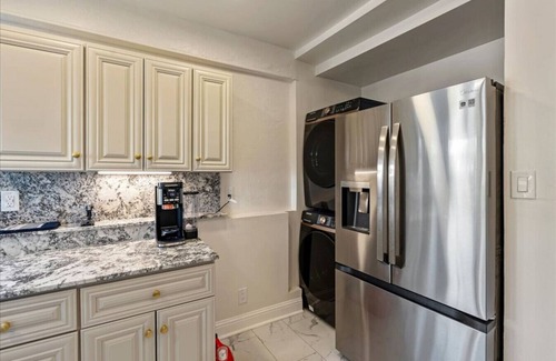 Lower Avenues House | The Duo on East | 2 Private Units in Prime Location