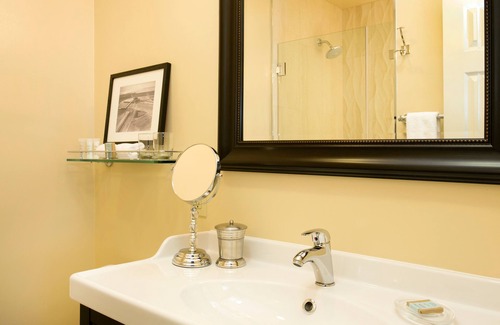Millbrae Hotel | The Dylan at SFO