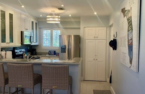 Rock Harbor Condo | The Eagle has landed
