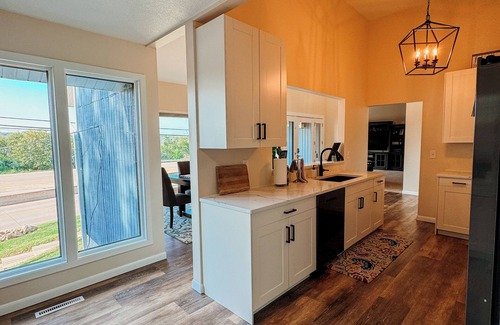 Le Claire House | The Eagles Nest on the Mississippi River